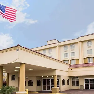 Hotel Quality & Winter Park Village Area
